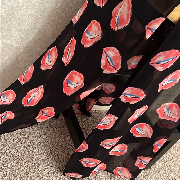 NWT⭐️LIP PRINT KIMONO Black💋LUCKY & BLESSED 3/4 Sleeves Size Small - Picture 5 of 11